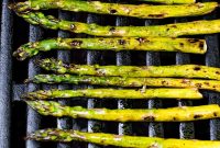 Grilled Asparagus Recipe with Lemon and Garlic