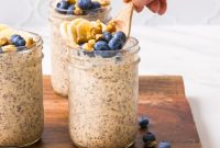 Creamy Cinnamon Raisin Overnight Oats Recipe