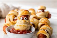 Mummy Hot Dogs: Halloween Party Recipe
