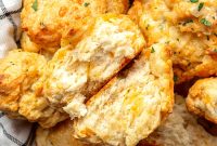 Flaky Homemade Cheddar Biscuits Recipe
