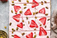 No-Bake Strawberry Yogurt Bark Recipe
