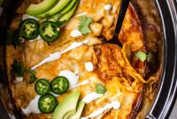 25 Crockpot Dinner Recipes to Enjoy Year-Round