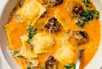 Creamy Tomato and Spinach Ravioli Soup