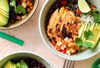 Chicken Taco Bowl Recipe: Flavorful Weeknight Meal