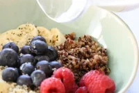Creamy Berry Quinoa Breakfast Bowl Recipe