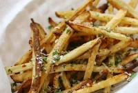Crispy Garlic Parmesan Skinny Fries