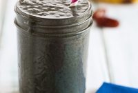 Creamy Blueberry Kale Smoothie Recipe