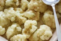 Light Creamy Cauliflower Gratin with Garlic and Parmesan