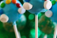 St. Patrick’s Day Cake Pops: Shamrock and Rainbow Treats