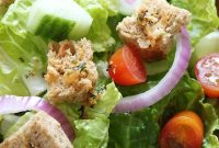 Crispy Homemade Croutons Recipe for Salads and Soups