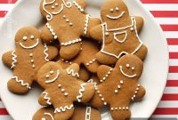 Classic Gingerbread Cookies: Soft, Spiced Holiday Treat