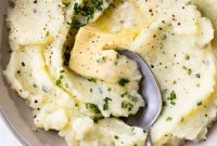 Creamy Buttermilk Mashed Potatoes Recipe