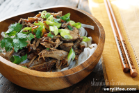 Slow Cooker Asian Pork with Mushrooms Recipe
