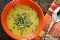 Creamy Roasted Acorn Squash Soup with Leeks and Pepitas