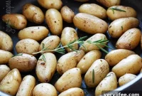 Roasted Fingerling Potatoes with Rosemary