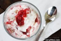 Low-Calorie Strawberry Fool Recipe