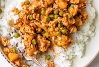 Skillet Ground Turkey with Potatoes and Spring Peas
