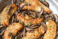Creamy White Wine Chicken with Mushrooms Recipe