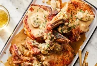 Pan-Seared Pork Chops with Mushrooms and Shallots