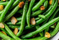 Sauteed Green Beans with Garlic and Olive Oil