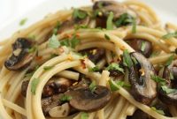 Garlic Mushroom Spaghetti with Olive Oil