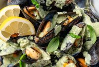 Creamy Basil Mussels Recipe
