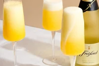 Sparkling Mango Bellini Cocktail Recipe