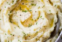 Creamy Roasted Garlic Mashed Potatoes Recipe