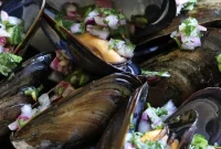 Spicy Piri Piri Steamed Mussels Recipe