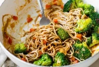 Sesame Ginger Soba Noodle Stir-Fry with Vegetables