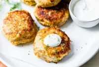 Crispy Salmon Croquettes with Creamy Dill Sauce
