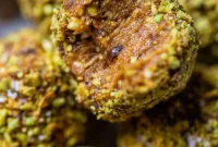 No-Bake Pumpkin Pistachio Energy Balls