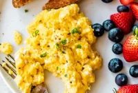 Protein-Packed Scrambled Eggs with Cottage Cheese