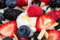 Creamy Cottage Cheese and Berry Breakfast Bowl Recipe