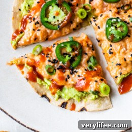 Spicy Salmon Sushi Pizza: Crispy Rice Crust and Fiery Topping 9 Spicy Salmon Sushi Pizza