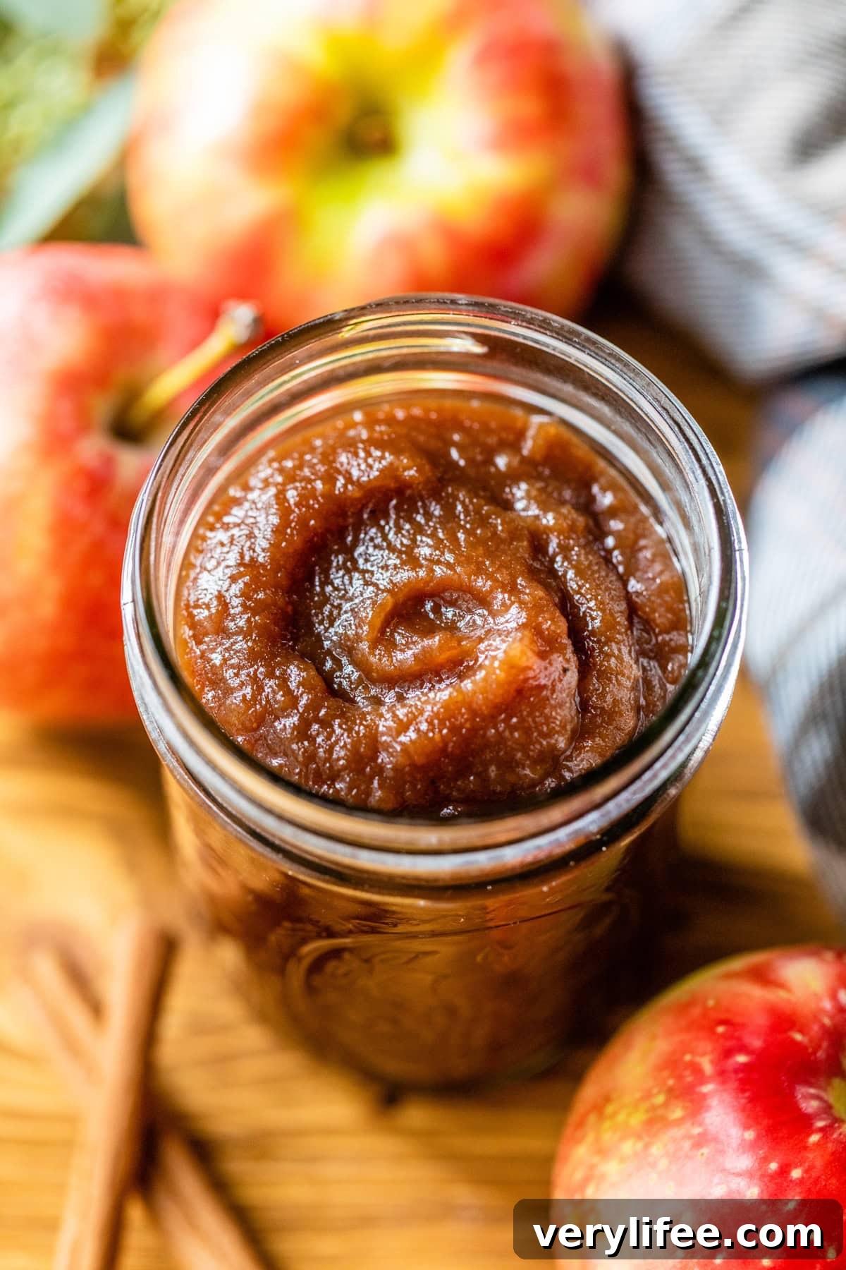 Stovetop Apple Butter Recipe: Small-Batch Homemade Spread 2 Apple Butter Recipe