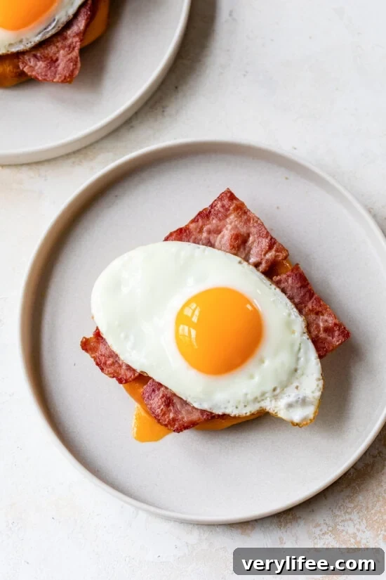 fried egg sandwich