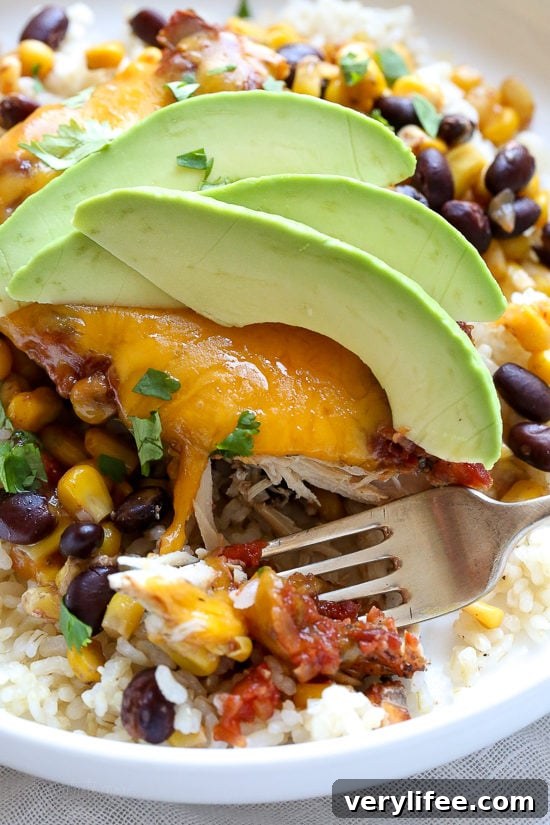 23 Crock Pot Chicken Recipes for Quick Weeknight Dinners 6 This EASY Slow Cooker Chicken dish is cheesy and delicious, made with boneless chicken breast, black beans, corn and salsa topped with melted cheddar cheese. YUM!