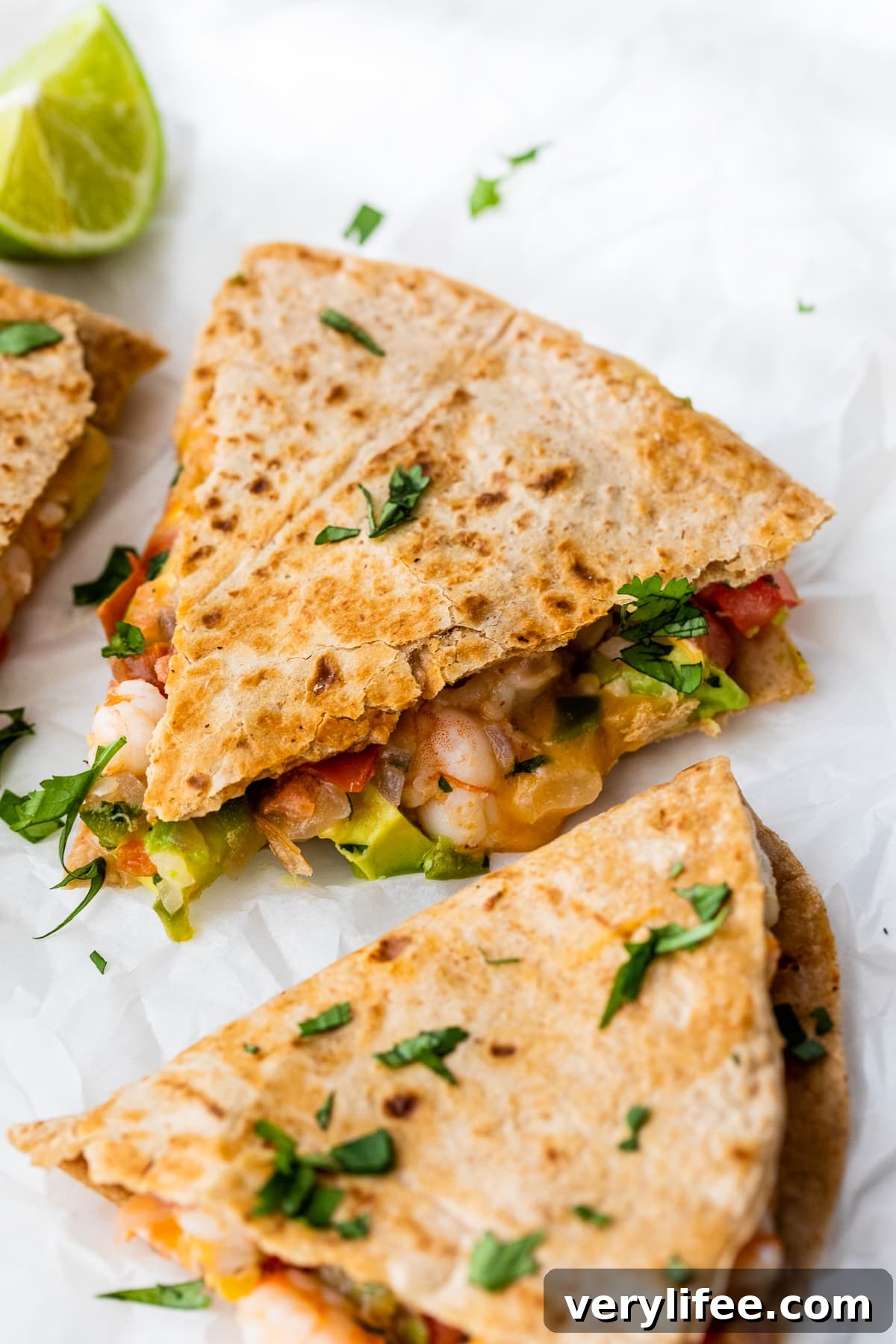 Cheesy Shrimp Quesadilla with Spicy Lime Sauce 2 Shrimp Quesadilla
