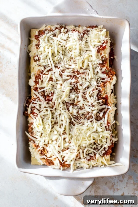 Lasagna recipe steps, layering each element