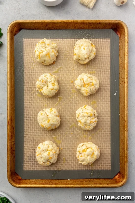 Flaky Homemade Cheddar Biscuits Recipe 8 Cheddar Biscuits