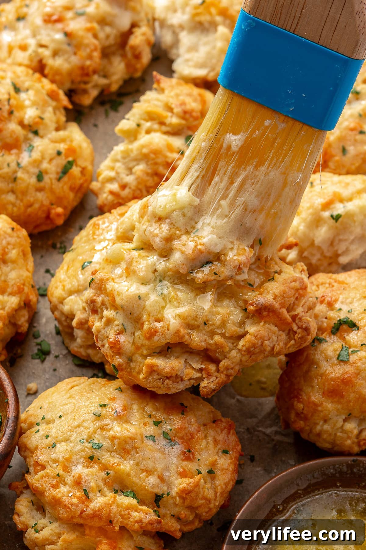 Flaky Homemade Cheddar Biscuits Recipe 10 Garlic Biscuits