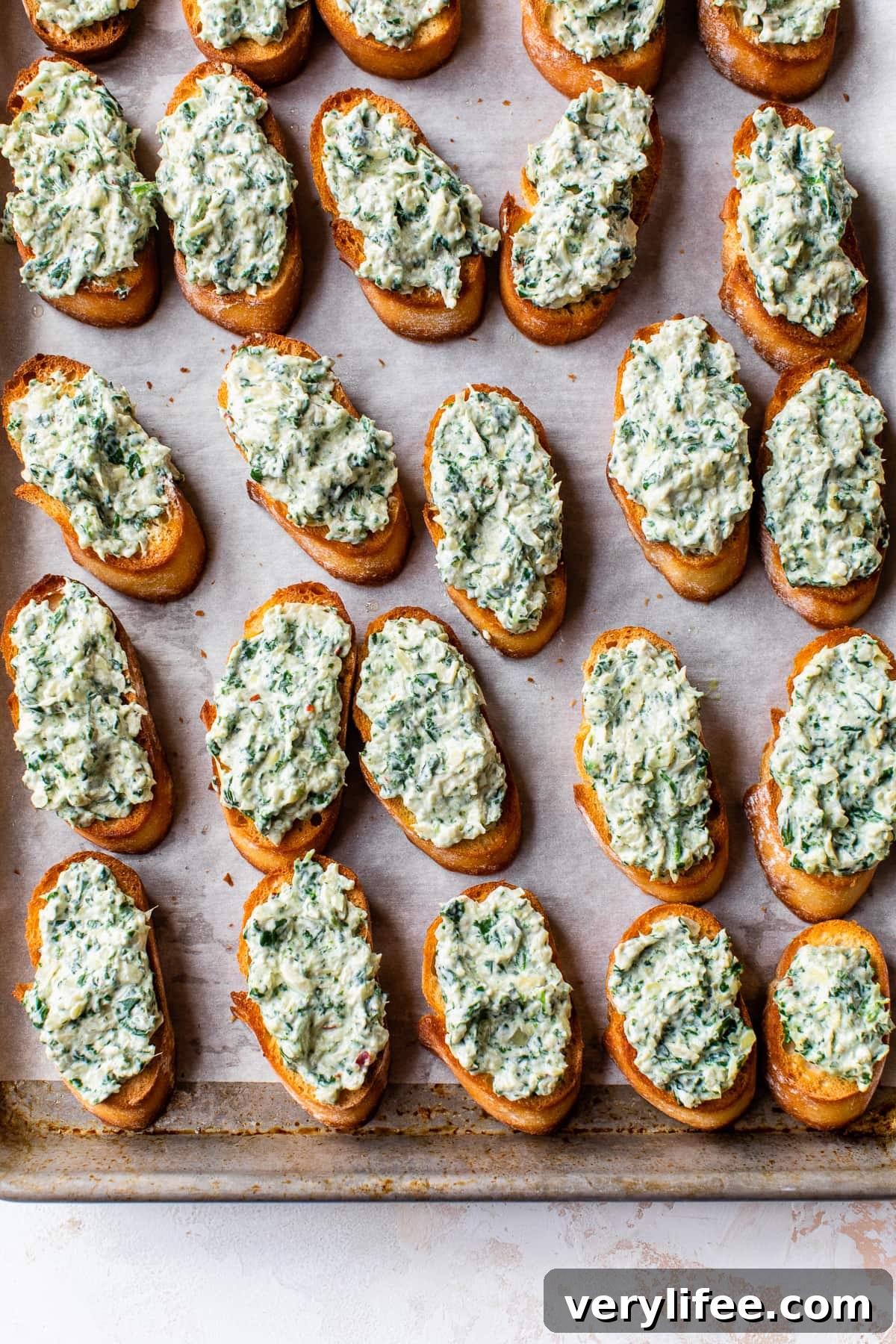 Creamy Spinach and Artichoke Crostini 8 Spinach Artichoke Crostini