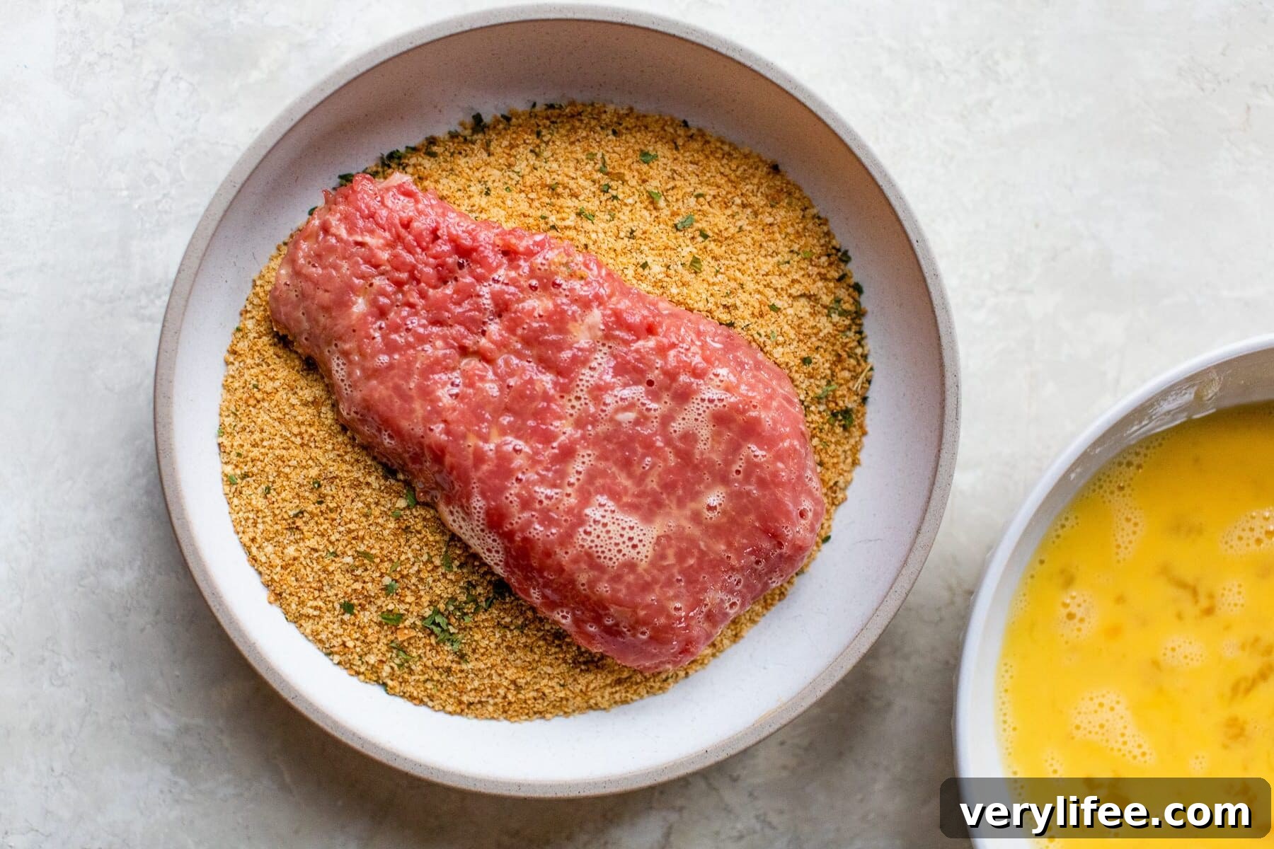 cubed steak in egg and breadcrumbs