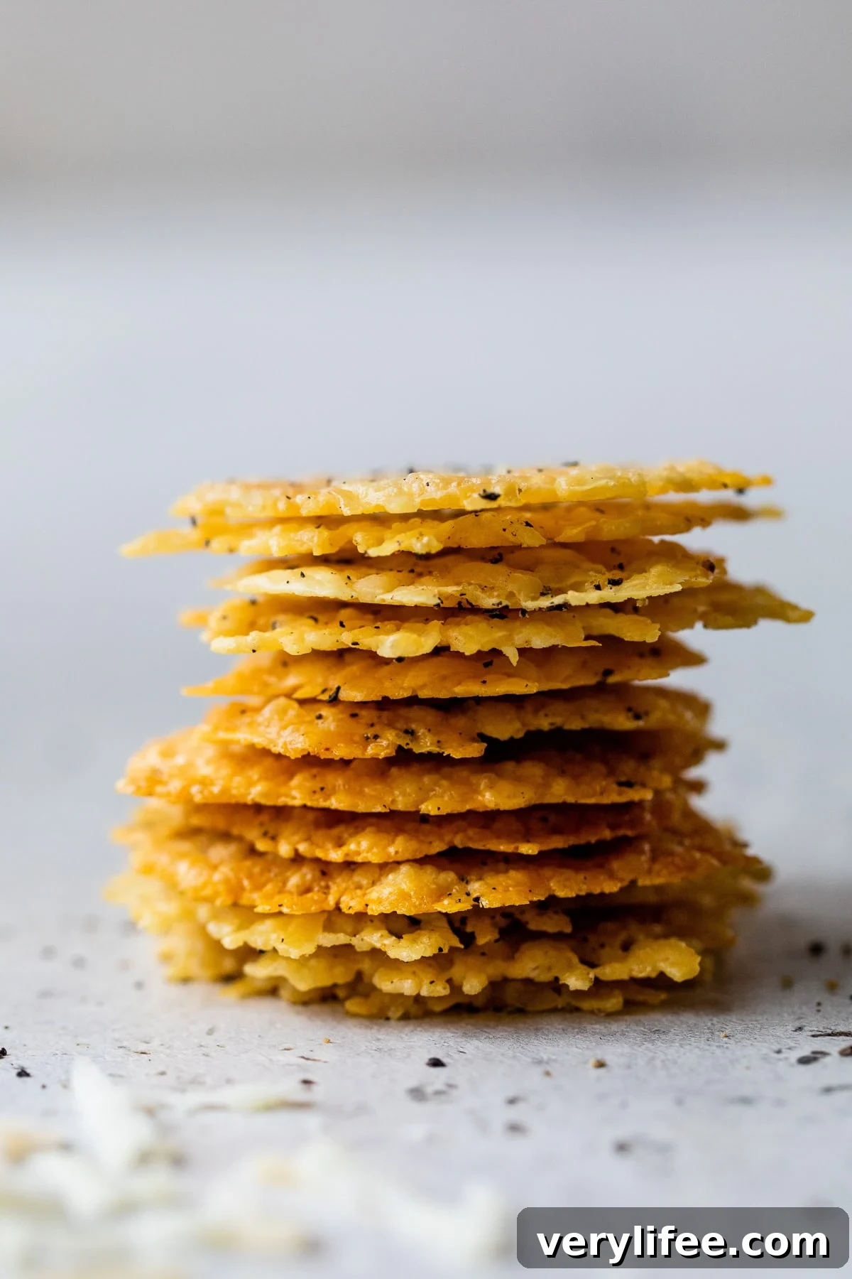 Cacio e Pepe Parmesan Cheese Crisps 3 Cacio e Pepe Parmesan Crisps