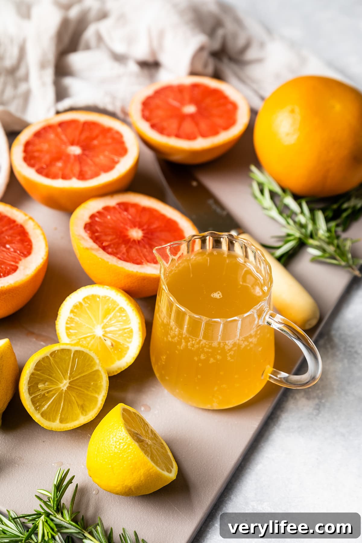 Grapefruit Ginger Kombucha Mocktail Recipe 3 Grapefuit Kombucha Mocktail