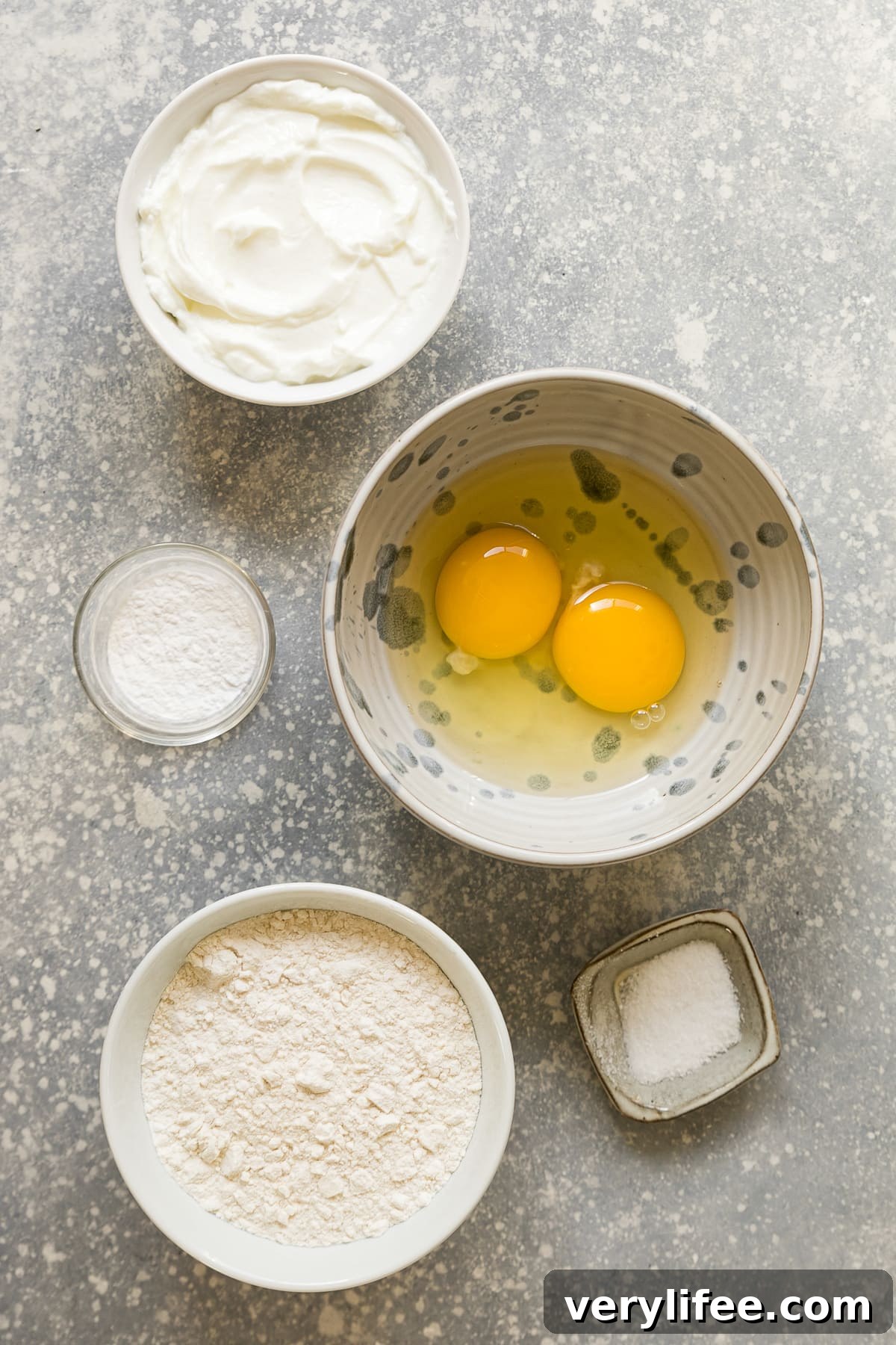 egg bagel ingredients