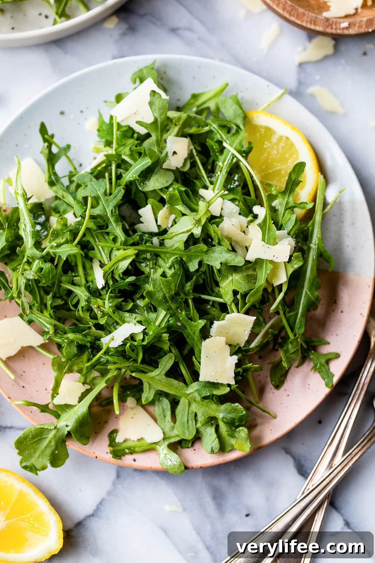 Arugula Salad with Lemon Vinaigrette and Parmesan 6 Arugula Salad with lemon