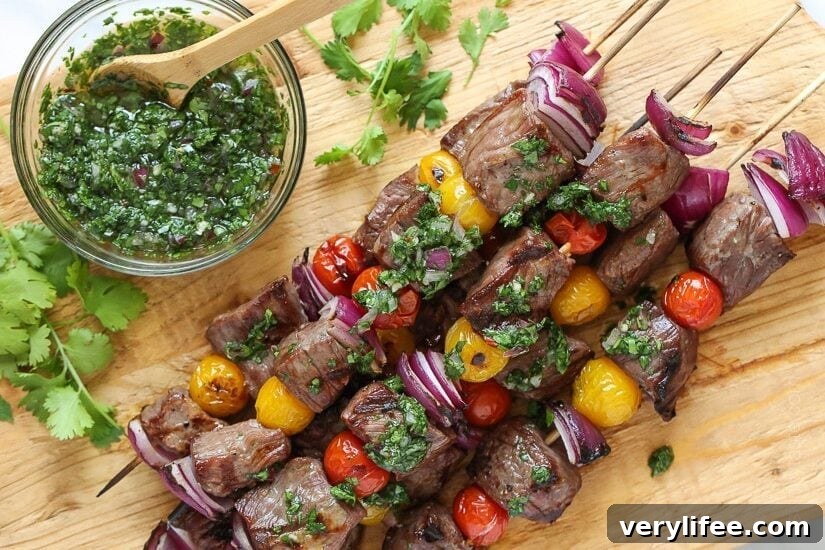 Top 4 Charcoal Grills for Summer Barbecues 9 img 128749 8