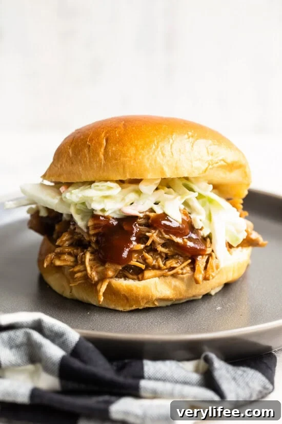 Slow Cooker Pulled Pork sandwich
